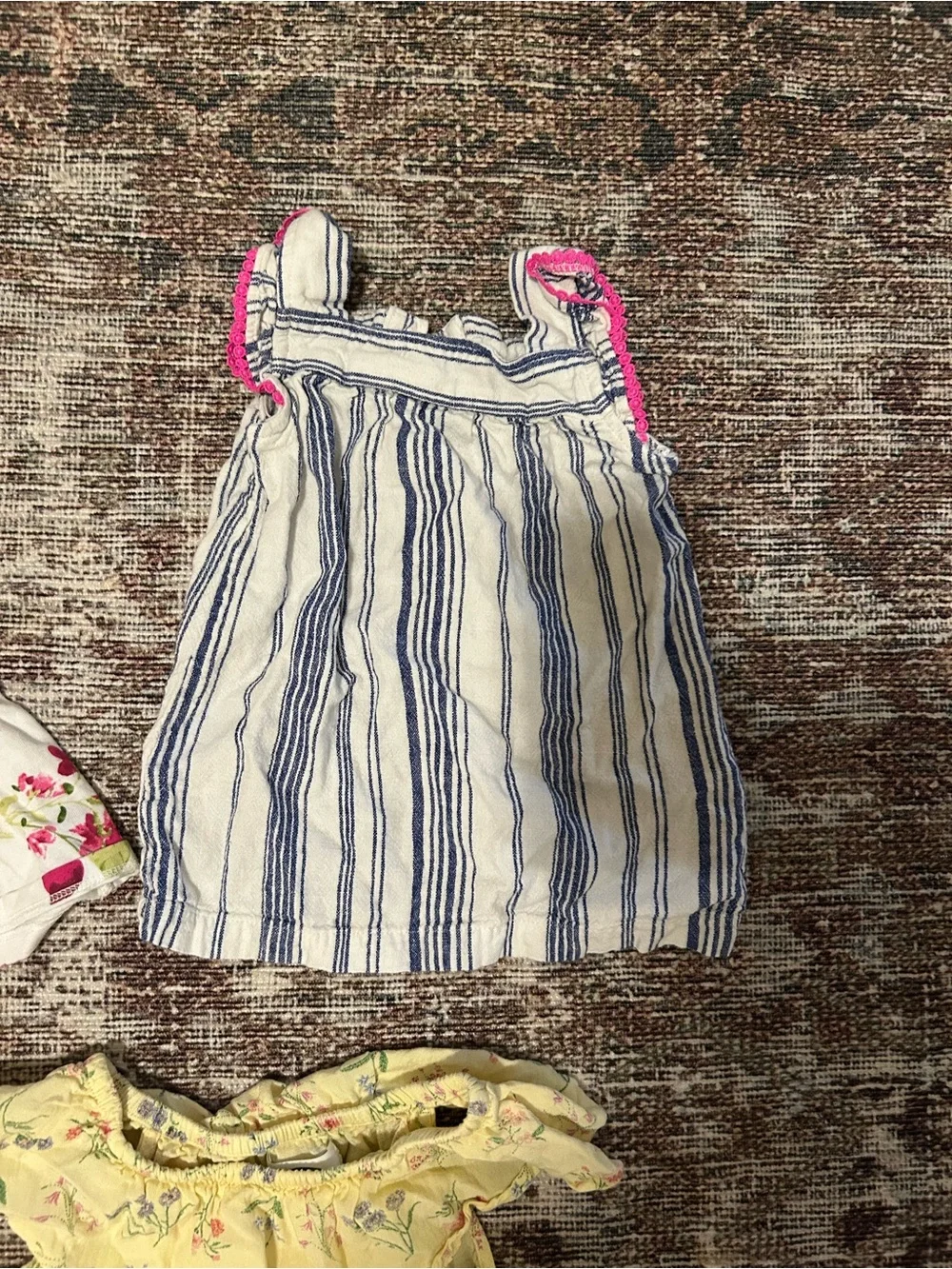 Mixed girls dress lot